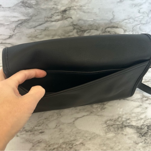 Coach Ridgefield 9812 Black Leather VTG Vintage 90s Y2K Coach crossbody J9D-9812 - Picture 6 of 15